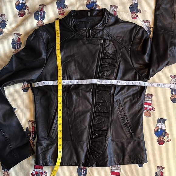 NWOT Women’s Tahari Ruffle Lambskin leather jacket / Black /Small - Picture 15 of 16